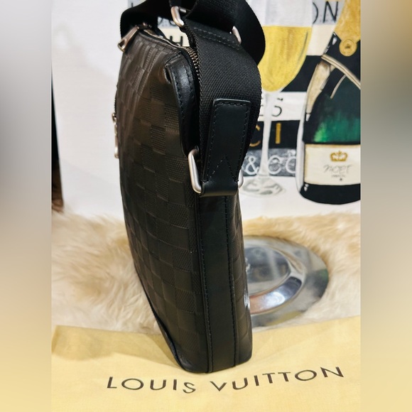 ๐ฅ LOUIS VUITTON DAMIER INFINI BRAZZA MESSENGER BAG UNISEX w/ DUST BAG - Picture 10 of 17